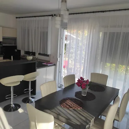 Apartment With A Parking Space Okrug Gornji, Ciovo - 21440